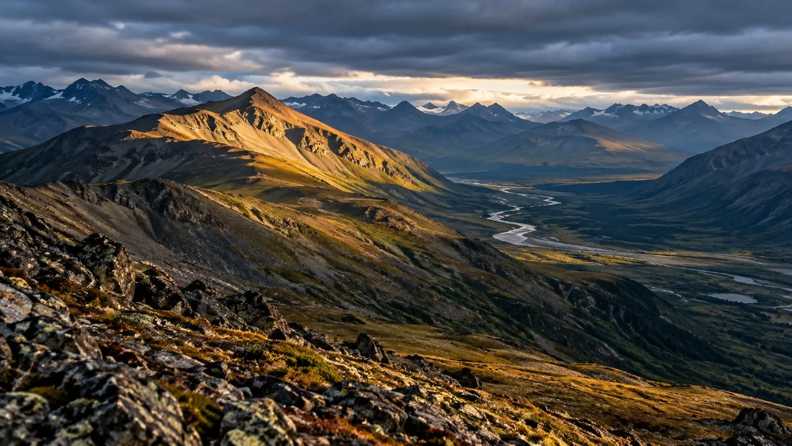 Western Copper and Gold Names Mark E. Smith Interim CEO Nov. 1